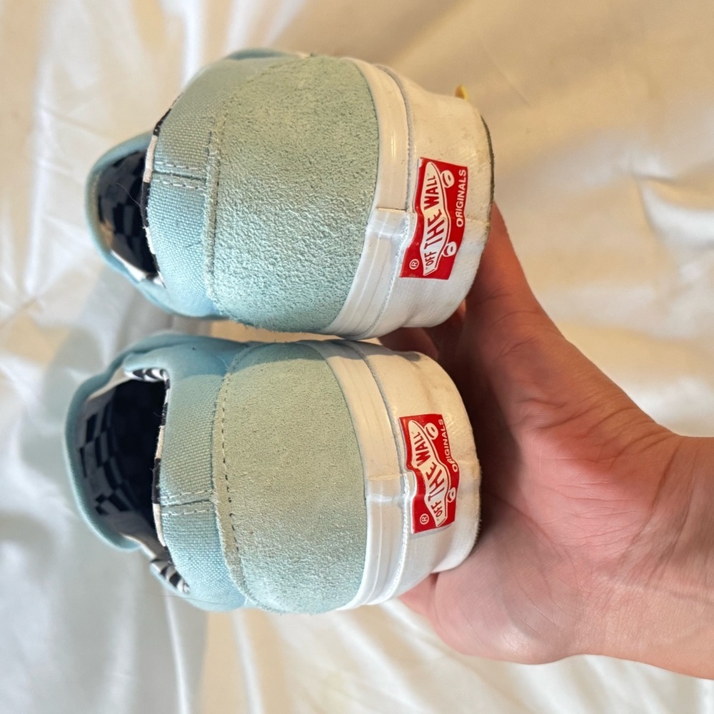 Vans Ray Barbee X Leica OG Classic Slip-On Suede ‘Capturing the Journey’ Sneaker - Picture 12 of 15